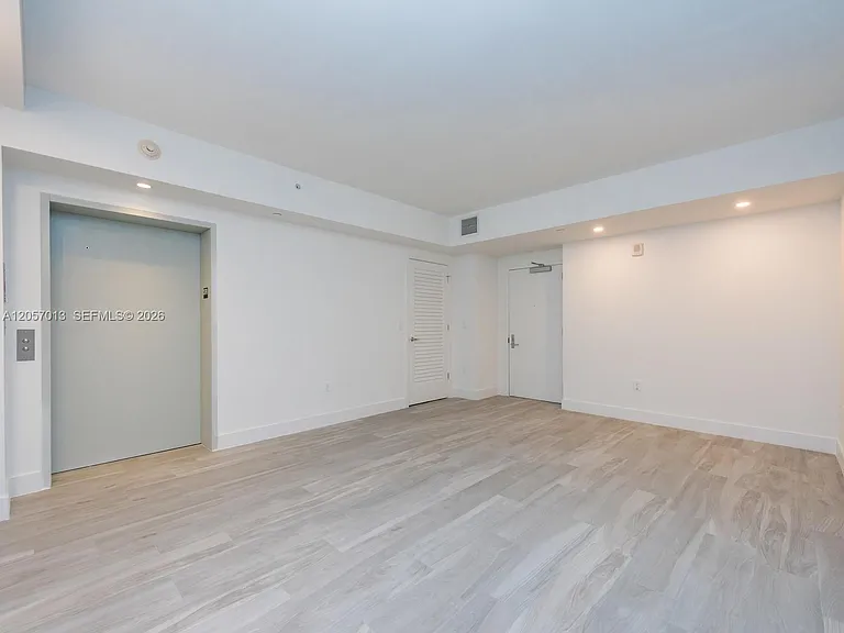 1010 Brickell Ave #3701 — Photo 32