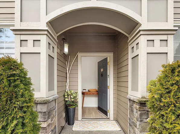 9223 122nd Ct NE APT 135, Kirkland, WA 98033