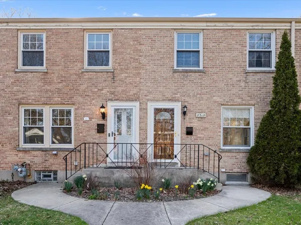 2310 Brown Ave, Evanston, IL 60201