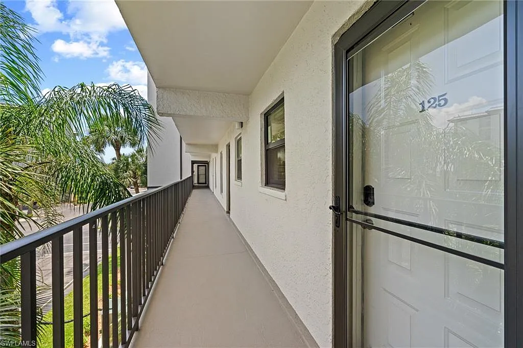 2 bed, 2.0 bath, 778 sqft, $4,500 — Photo 4