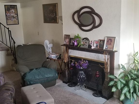 2nd image of 3092 Cressing Ct