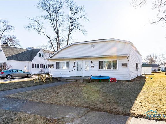 2nd image of 1045 Wilhelm St #1045 & 1047