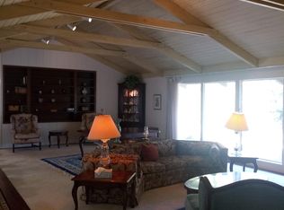 169 Eleanor Dr, Woodside, CA 94062