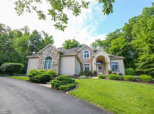 4674 Brookridge Dr, Center Valley, PA 18034