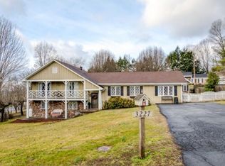 3227 Longview Dr, Saint Paul, VA 24283
