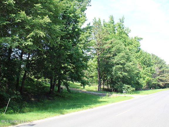 2nd image of 665 Briscoe Rd