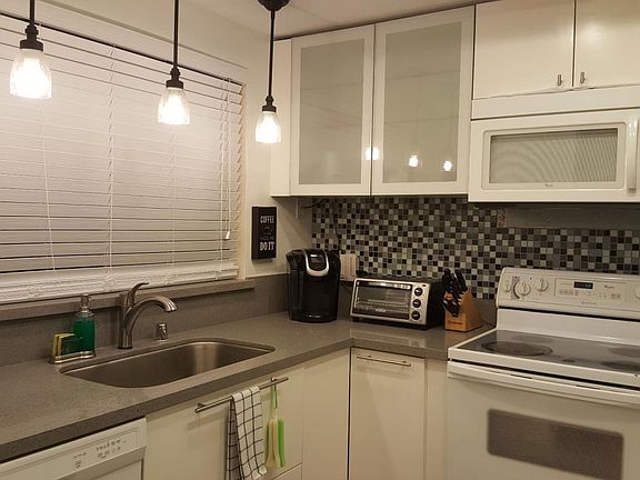 3rd image of 260 W Dunne Ave APT 31