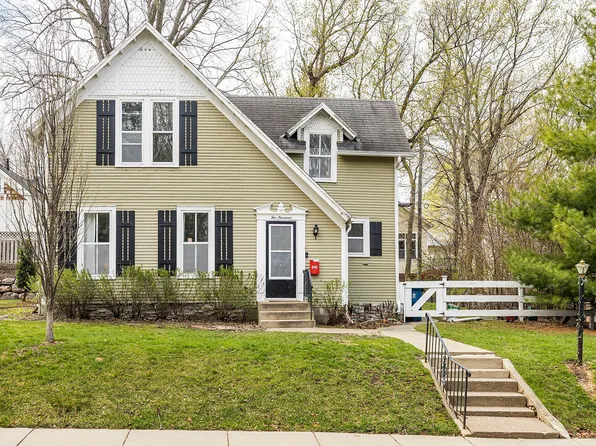 214 Bell St, Excelsior, MN 55331
