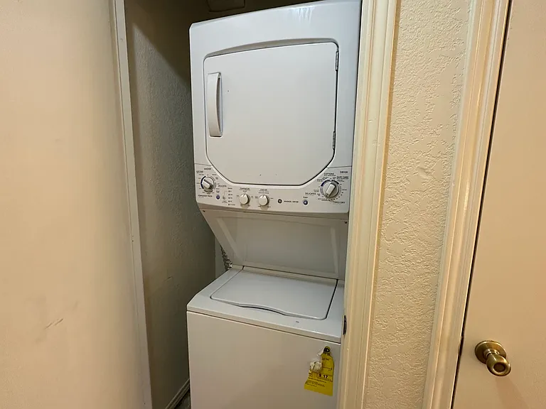 924 W Chestnut St #3 — Photo 7