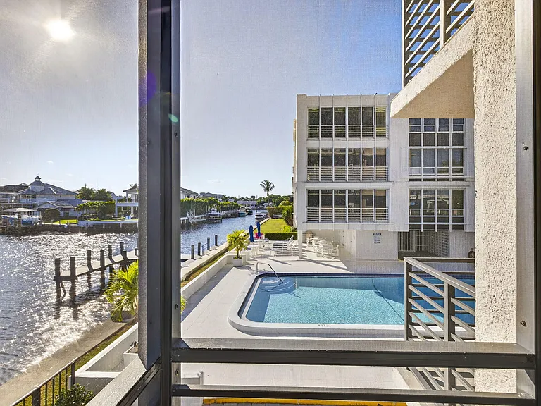 900 NE Spanish River Blvd #2W — Photo 25