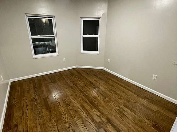 3rd image of 43 N 16th St Floor 2