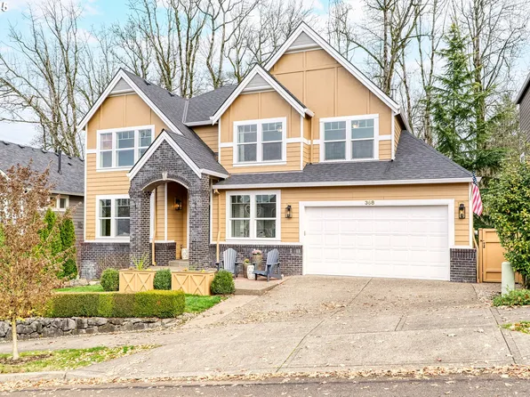 368 N Fairway St, Newberg, OR 97132