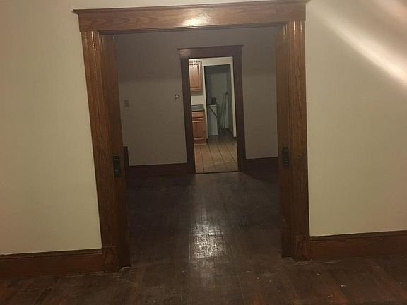4th image of 64 Farmington Ave