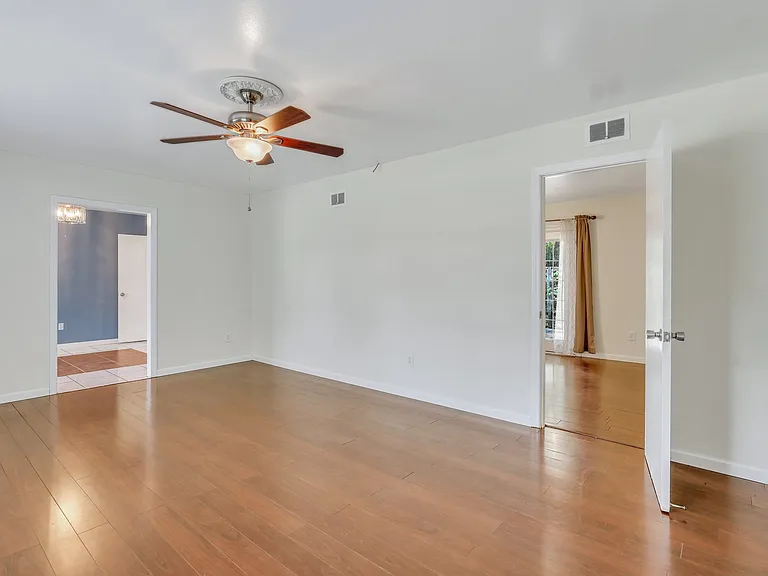 12473 Northwood Rd — Photo 5