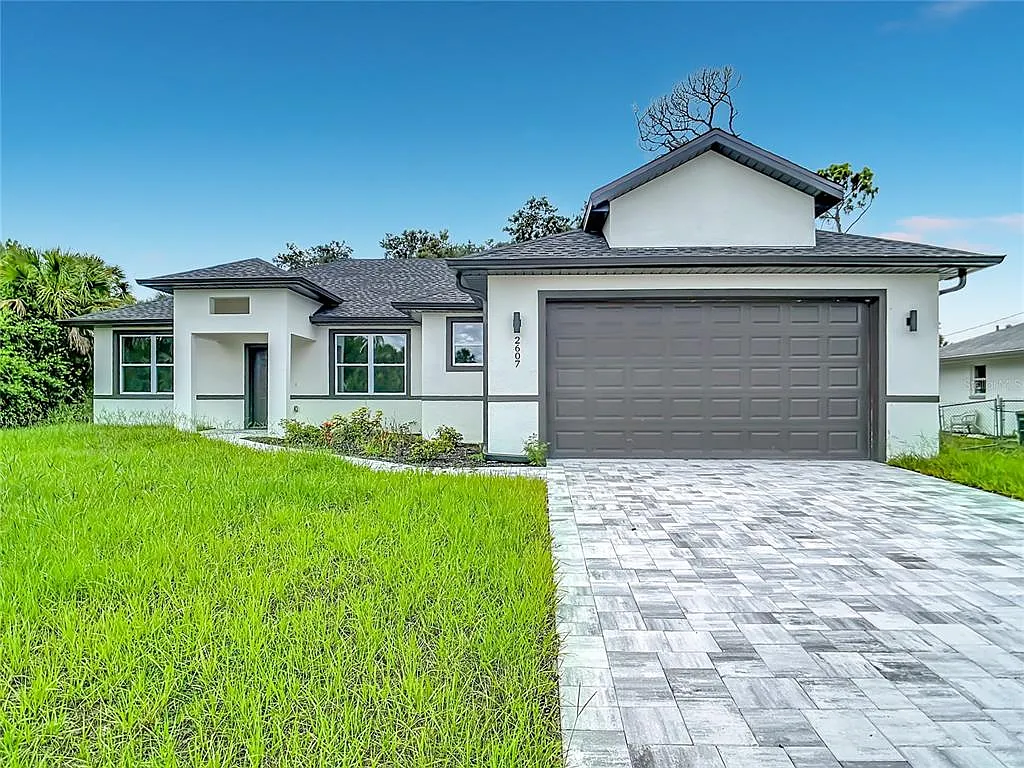 4 bed, 3.0 bath, 2000 sqft, $2,490 — Photo 1