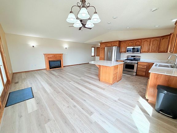 3rd image of 3001 5th St NE