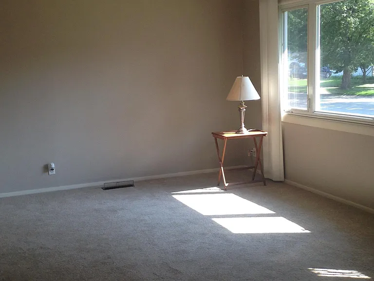 Brentwood Dr — Photo 11
