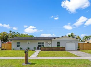 10814 SW 157th Ter, Miami, FL 33157