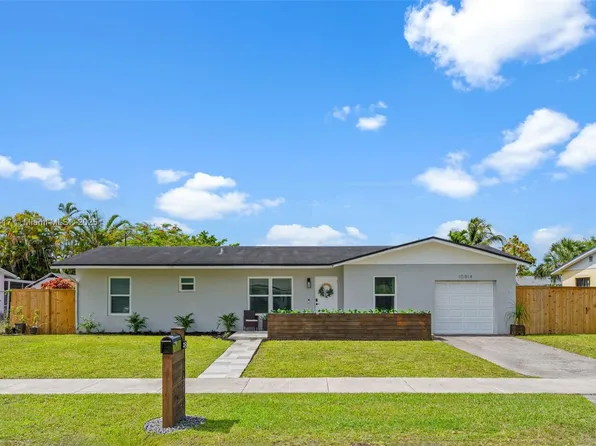 10814 SW 157th Ter, Miami, FL 33157