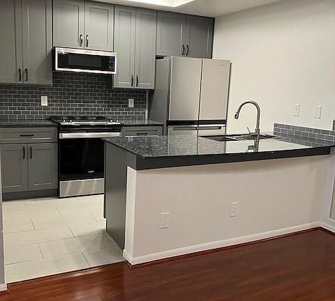 2nd image of 11711 Memorial Dr APT 644
