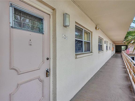 5th image of 5750 80th St N Unit B204