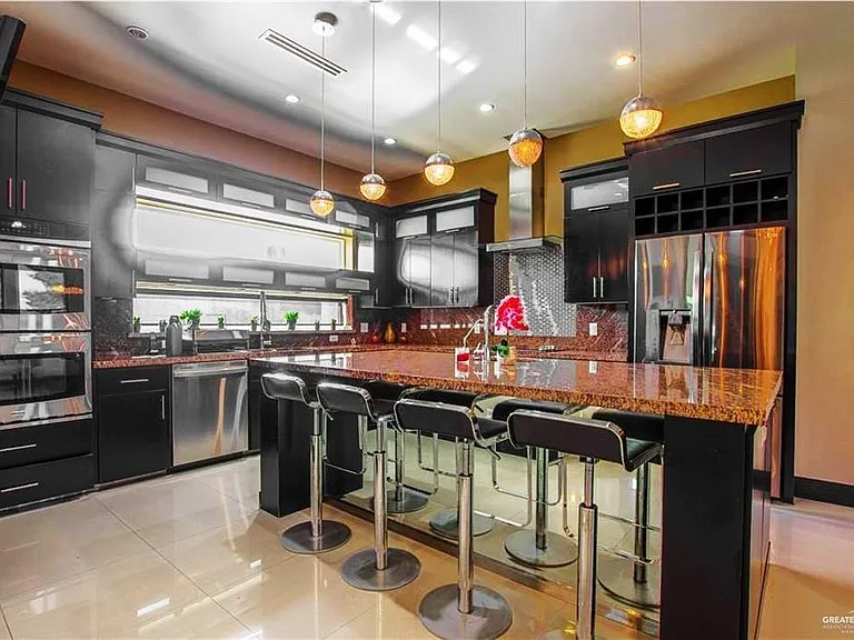 309 N Mockingbird Ave #H — Photo 6