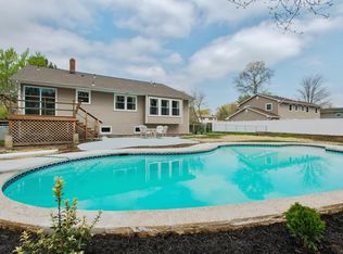 47 Sandburg Dr, Morganville, NJ 07751