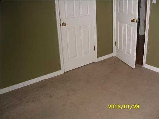 3rd image of 4582 Lake Woods Dr N