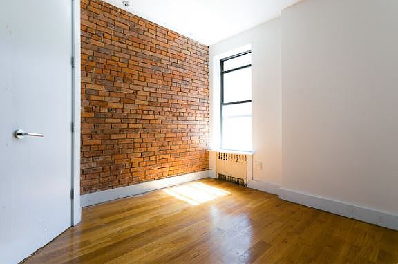 4th image of 1418 Putnam Ave #3RR