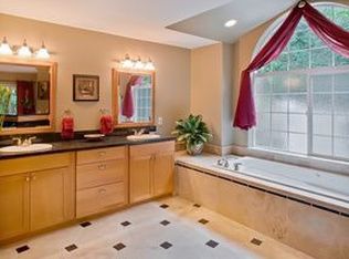 148 Windward Dr, Bellingham, WA 98229