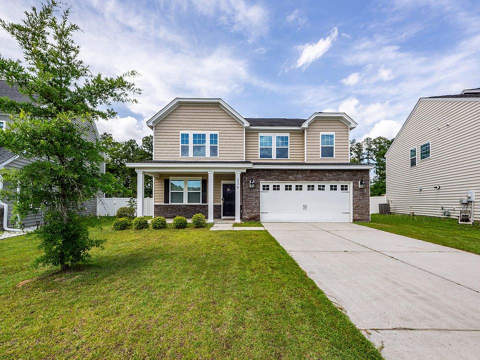 1st image of 336 Bracken Fern Rd
