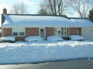 34 N Fulton St, Manheim, PA 17545