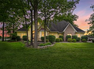 1745 Haley Dr, Dayton, OH 45458
