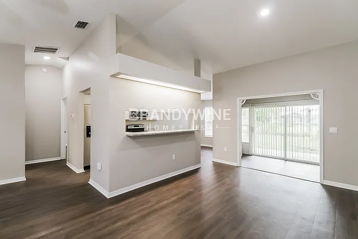 18802 Whiterock Ln — Photo 3