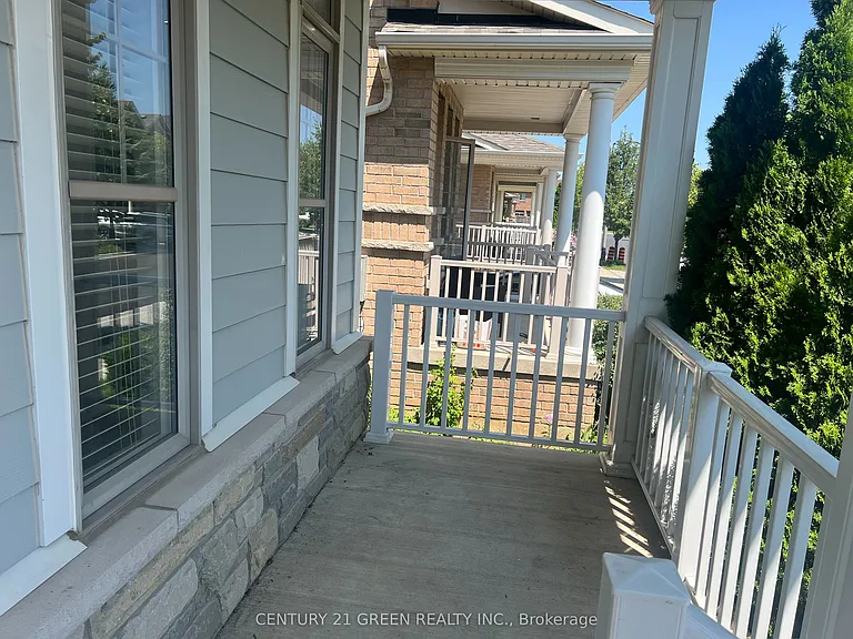 37 Aird Ct — Photo 3