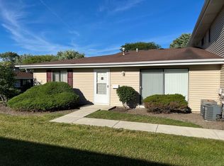 1312 Wakeby Ln #1312, Schaumburg, IL 60193