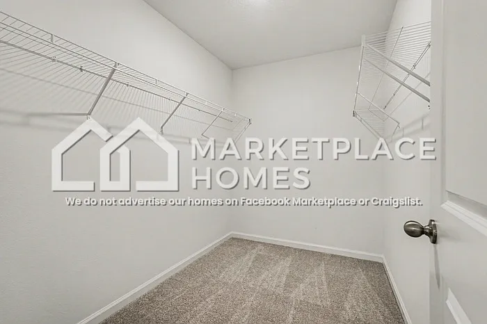 11898 Sylvia St — Photo 18