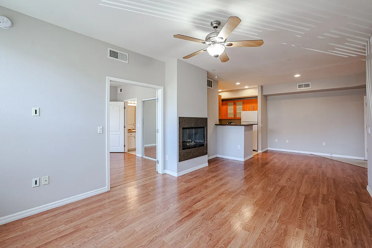 Building Photo - 6900 E Princess Dr #1217