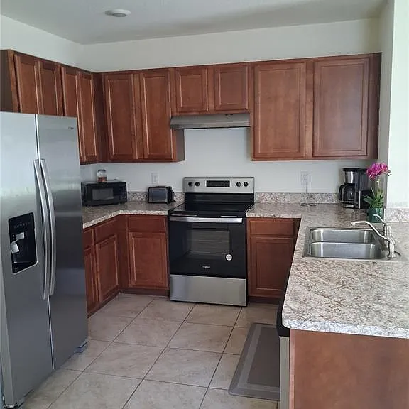 335 Gina Ln — Photo 3