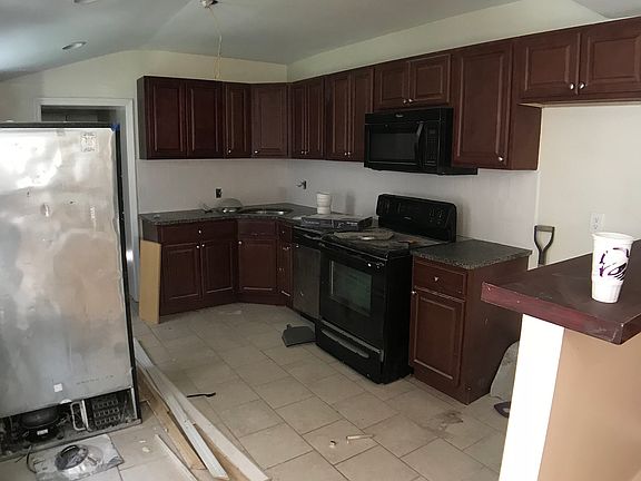 4936-n-carlisle-st-3