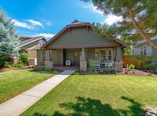 856 NW 15th St, Redmond, OR 97756