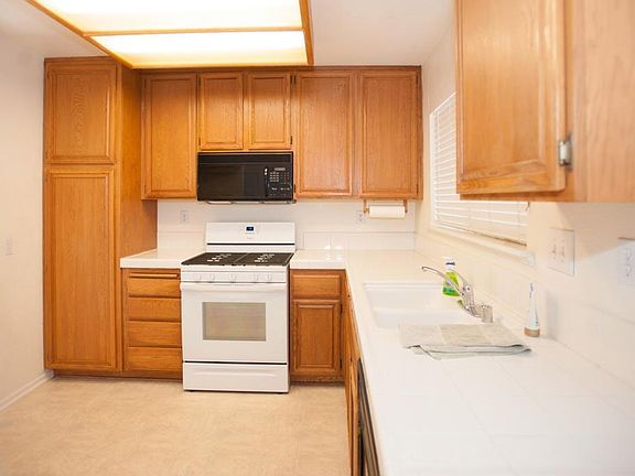 5th image of 2715 Tumbleweed Dr