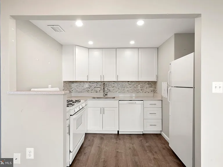 5353 Columbia Pike #607 — Photo 12