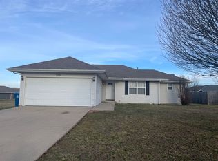 103 Spruce Ave, Clever, MO 65631