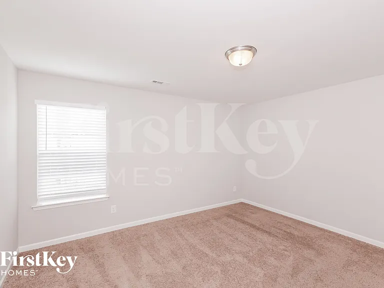 2025 Misty Rose Ln — Photo 10