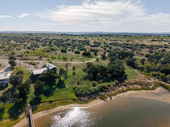 3rd image of 1100 Lake Shore Loop