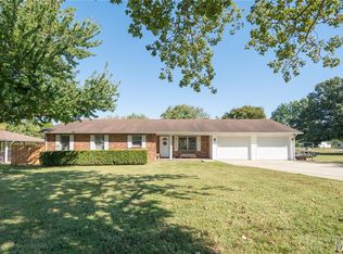 902 N Prairie St, Bloomfield, MO 63825