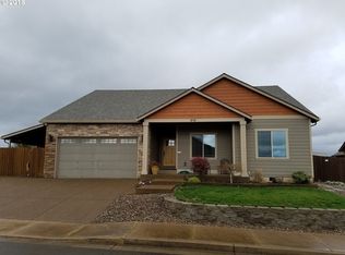 515 E Lincoln St, Carlton, OR