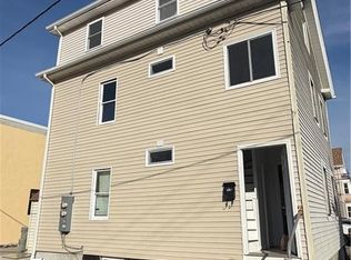 24 De Soto St #3, Providence, RI 02909