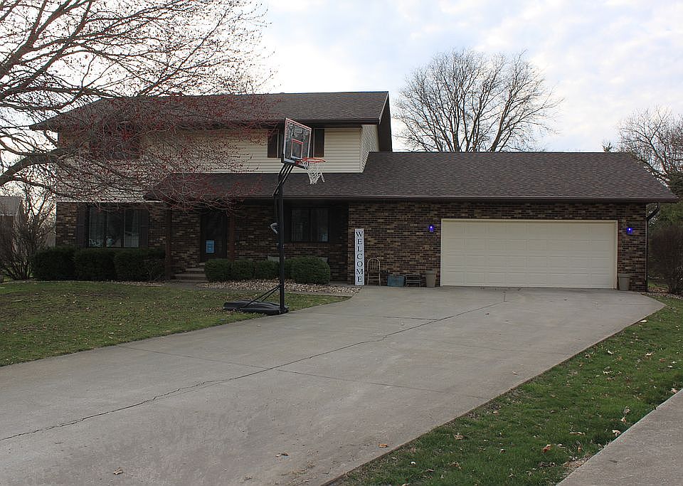 1st image of 112 W Amber Dr